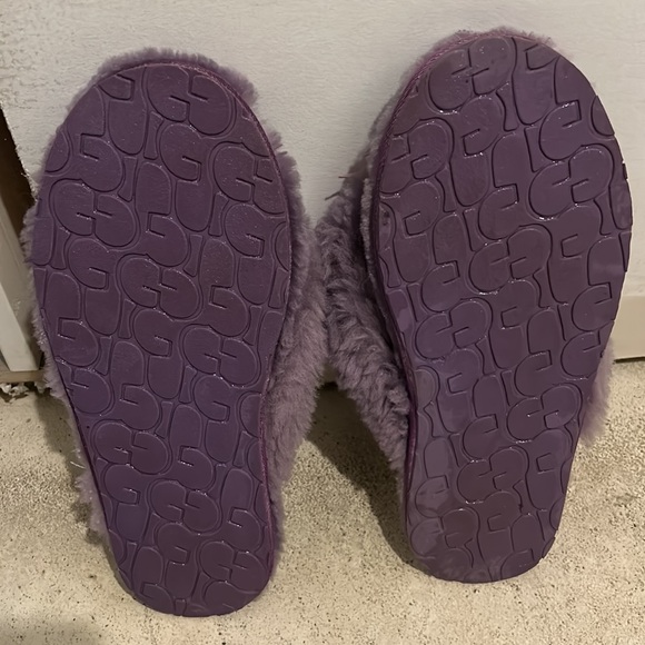 UGG faux shearling slides - Picture 3 of 3